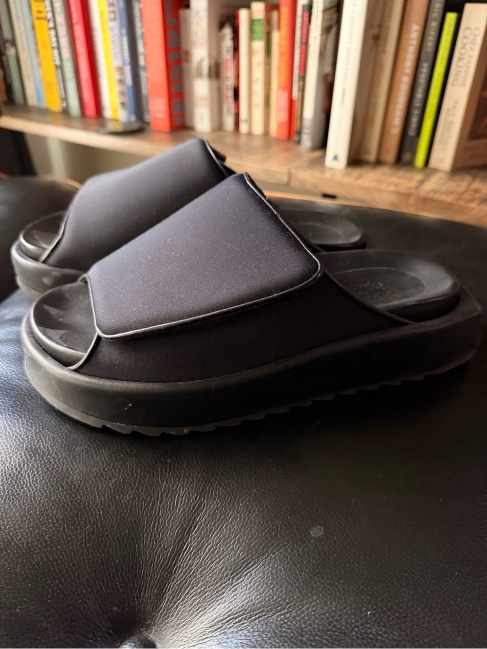 GIA BORGHINI Gia 1 Slides (41, Black)